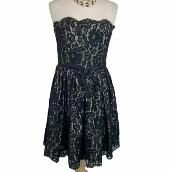 Robert Rodriguez for Neiman Marcus 10 black lace strapless fit + flare dress - Picture 2 of 9
